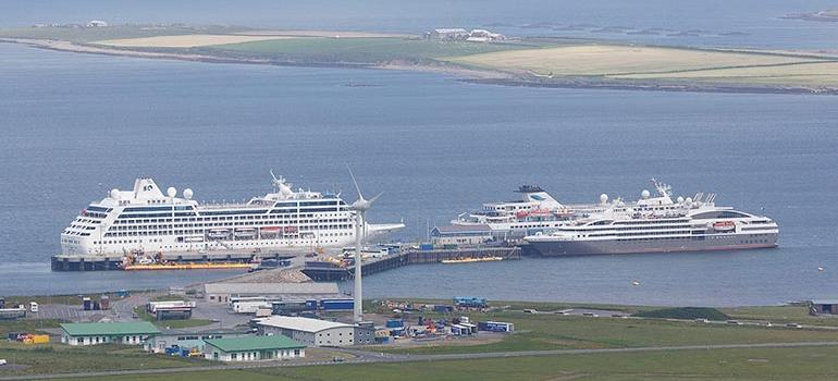 Cruise ships in Orkney