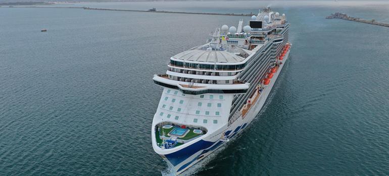 Regal Princess arriving in Portland Port